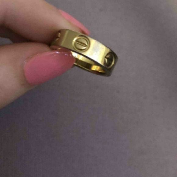 Ring - Picture 5 of 5